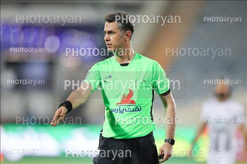 <span style='background: #33747a;font-weight: 300;font-size: 10px;box-shadow: 2px 3px 5px black;border-radius: 2px;margin: 2px;color: #fff;padding: 2px 5px;font - size: 10px;line - height: 22px; '>محمدحسین زاهدی فر</span> 