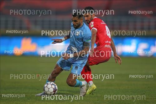  لیگ برترهفته 19،فصل 1404-1405 (دوره بیست و پنجم) ورزشگاه پاس قوامین اکباتان (دستگردی) -سه شنبه 14 بهمن ماه 1404 ، ساعت 16:00 -پرسپولیس 1-چادرملو 0-تک گل پرسپولیس توسط امیرحسین محمودی در دقیقه 82 بثمر رسید.