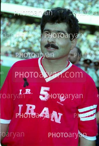 <span style='background: #33747a;font-weight: 300;font-size: 10px;box-shadow: 2px 3px 5px black;border-radius: 2px;margin: 2px;color: #fff;padding: 2px 5px;font - size: 10px;line - height: 22px; '>محمد پنجعلی</span> 