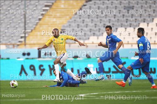 <span style='background: #33747a;box-shadow: 2px 3px 5px black;font-weight: 300;font-size: 10px;border-radius: 2px;margin: 2px;color: #fff;padding: 2px 5px;font - size: 10px;line - height: 22px; '>لوسیانو پریرا</span> <span style='background: #33747a;box-shadow: 2px 3px 5px black;font-weight: 300;font-size: 10px;border-radius: 2px;margin: 2px;color: #fff;padding: 2px 5px;font - size: 10px;line - height: 22px; '>امید ابراهیمی</span> <span style='background: #33747a;box-shadow: 2px 3px 5px black;font-weight: 300;font-size: 10px;border-radius: 2px;margin: 2px;color: #fff;padding: 2px 5px;font - size: 10px;line - height: 22px; '>سید مجید حسینی</span> 