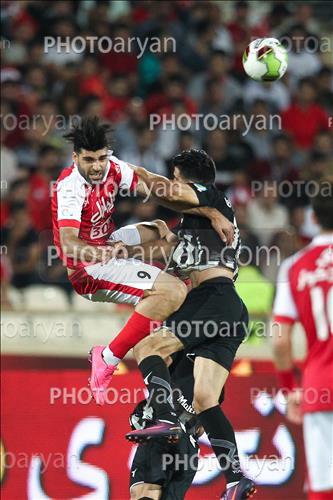 <span style='background: #33747a;font-weight: 300;font-size: 10px;box-shadow: 2px 3px 5px black;border-radius: 2px;margin: 2px;color: #fff;padding: 2px 5px;font - size: 10px;line - height: 22px; '>مهدی طارمی</span> 