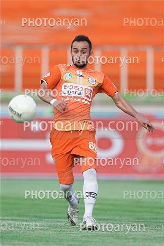 <span style='background: #33747a;box-shadow: 2px 3px 5px black;font-weight: 300;font-size: 10px;border-radius: 2px;margin: 2px;color: #fff;padding: 2px 5px;font - size: 10px;line - height: 22px; '>روح اله سیف الهی</span> 