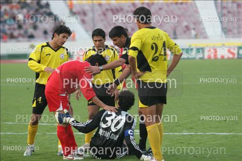 پرسپولیس 2-فجر سپاسی 4 (1384/10/09)