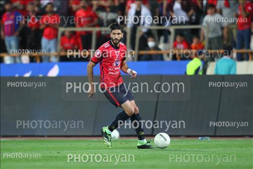 <span style='background: #33747a;box-shadow: 2px 3px 5px black;font-weight: 300;font-size: 10px;border-radius: 2px;margin: 2px;color: #fff;padding: 2px 5px;font - size: 10px;line - height: 22px; '>شاهین طاهرخانی</span> 