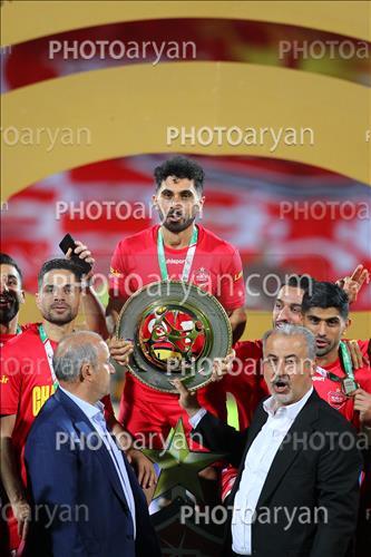 <span style='background: #33747a;box-shadow: 2px 3px 5px black;font-weight: 300;font-size: 10px;border-radius: 2px;margin: 2px;color: #fff;padding: 2px 5px;font - size: 10px;line - height: 22px; '>رضا درویش</span> <span style='background: #33747a;box-shadow: 2px 3px 5px black;font-weight: 300;font-size: 10px;border-radius: 2px;margin: 2px;color: #fff;padding: 2px 5px;font - size: 10px;line - height: 22px; '>کمال کامیابی نیا</span> <span style='background: #33747a;box-shadow: 2px 3px 5px black;font-weight: 300;font-size: 10px;border-radius: 2px;margin: 2px;color: #fff;padding: 2px 5px;font - size: 10px;line - height: 22px; '>امید عالیشاه</span> 