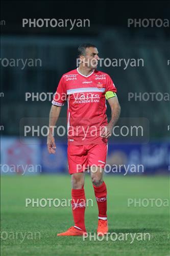 <span style='background: #33747a;font-weight: 300;font-size: 10px;box-shadow: 2px 3px 5px black;border-radius: 2px;margin: 2px;color: #fff;padding: 2px 5px;font - size: 10px;line - height: 22px; '>سید جلال حسینی</span> 