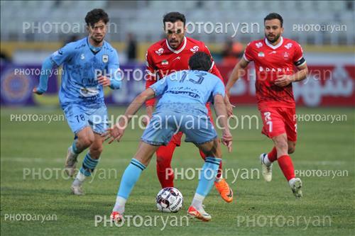  لیگ برترهفته 19،فصل 1404-1405 (دوره بیست و پنجم) ورزشگاه پاس قوامین اکباتان (دستگردی) -سه شنبه 14 بهمن ماه 1404 ، ساعت 16:00 -پرسپولیس 1-چادرملو 0-تک گل پرسپولیس توسط امیرحسین محمودی در دقیقه 82 بثمر رسید.