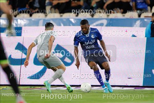 استقلال 1- شهر خودرو مشهد  0  (1401/02/19)