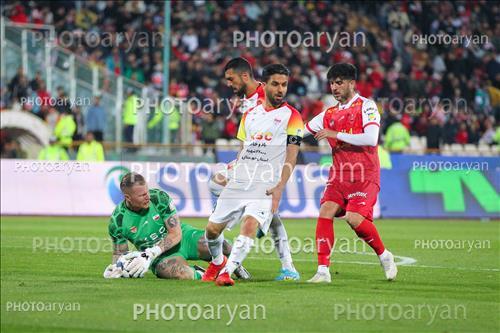 پرسپولیس 4-فولاد خوزستان 2  (1402/12/18)