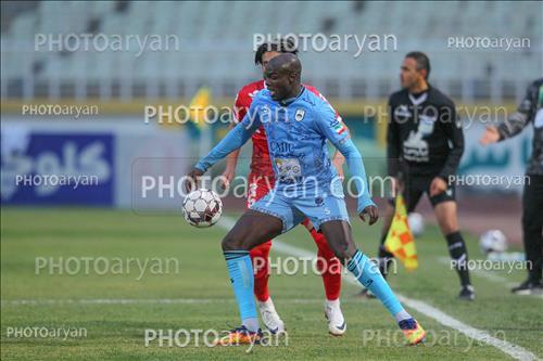  لیگ برترهفته 19،فصل 1404-1405 (دوره بیست و پنجم) ورزشگاه پاس قوامین اکباتان (دستگردی) -سه شنبه 14 بهمن ماه 1404 ، ساعت 16:00 -پرسپولیس 1-چادرملو 0-تک گل پرسپولیس توسط امیرحسین محمودی در دقیقه 82 بثمر رسید.