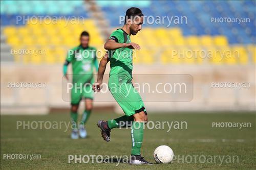 <span style='background: #33747a;box-shadow: 2px 3px 5px black;font-weight: 300;font-size: 10px;border-radius: 2px;margin: 2px;color: #fff;padding: 2px 5px;font - size: 10px;line - height: 22px; '>یامین فلاح</span> 