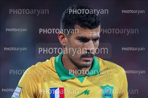 <span style='background: #33747a;box-shadow: 2px 3px 5px black;font-weight: 300;font-size: 10px;border-radius: 2px;margin: 2px;color: #fff;padding: 2px 5px;font - size: 10px;line - height: 22px; '>طالب ریکانی</span> 