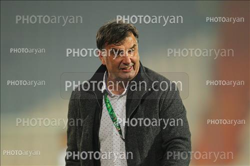 <span style='background: #33747a;box-shadow: 2px 3px 5px black;font-weight: 300;font-size: 10px;border-radius: 2px;margin: 2px;color: #fff;padding: 2px 5px;font - size: 10px;line - height: 22px; '>میشو کرستیچویچ</span> 