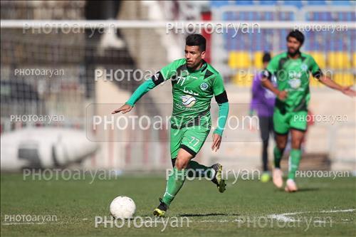 <span style='background: #33747a;box-shadow: 2px 3px 5px black;font-weight: 300;font-size: 10px;border-radius: 2px;margin: 2px;color: #fff;padding: 2px 5px;font - size: 10px;line - height: 22px; '>حمید خدابنده لو</span> 