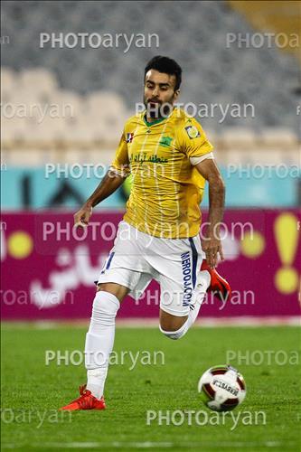 <span style='background: #33747a;box-shadow: 2px 3px 5px black;font-weight: 300;font-size: 10px;border-radius: 2px;margin: 2px;color: #fff;padding: 2px 5px;font - size: 10px;line - height: 22px; '>مسعودابراهیم زاده</span> 