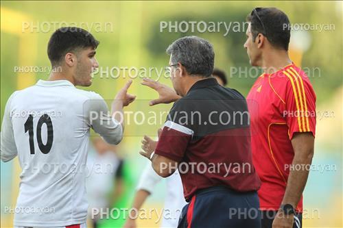 <span style='background: #33747a;box-shadow: 2px 3px 5px black;font-weight: 300;font-size: 10px;border-radius: 2px;margin: 2px;color: #fff;padding: 2px 5px;font - size: 10px;line - height: 22px; '>مجید پروین</span> <span style='background: #33747a;box-shadow: 2px 3px 5px black;font-weight: 300;font-size: 10px;border-radius: 2px;margin: 2px;color: #fff;padding: 2px 5px;font - size: 10px;line - height: 22px; '>علی خدایی</span> 