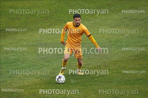 <span style='background: #33747a;box-shadow: 2px 3px 5px black;font-weight: 300;font-size: 10px;border-radius: 2px;margin: 2px;color: #fff;padding: 2px 5px;font - size: 10px;line - height: 22px; '>مهیار جباری</span> 