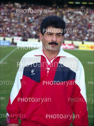 <span style='background: #33747a;font-weight: 300;font-size: 10px;box-shadow: 2px 3px 5px black;border-radius: 2px;margin: 2px;color: #fff;padding: 2px 5px;font - size: 10px;line - height: 22px; '>محمد پنجعلی</span> 