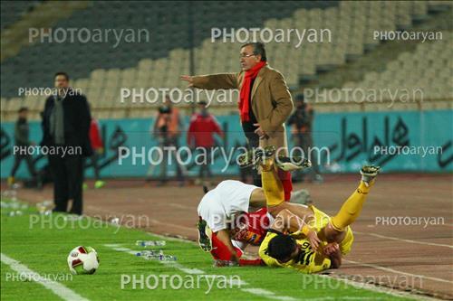 <span style='background: #33747a;box-shadow: 2px 3px 5px black;font-weight: 300;font-size: 10px;border-radius: 2px;margin: 2px;color: #fff;padding: 2px 5px;font - size: 10px;line - height: 22px; '>فرشاد هاشمی</span> <span style='background: #33747a;box-shadow: 2px 3px 5px black;font-weight: 300;font-size: 10px;border-radius: 2px;margin: 2px;color: #fff;padding: 2px 5px;font - size: 10px;line - height: 22px; '>برانکو ایوانکویچ  Branko Ivanković </span> 