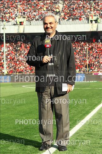 <span style='background: #33747a;box-shadow: 2px 3px 5px black;font-weight: 300;font-size: 10px;border-radius: 2px;margin: 2px;color: #fff;padding: 2px 5px;font - size: 10px;line - height: 22px; '>جواد خیابانی</span> 