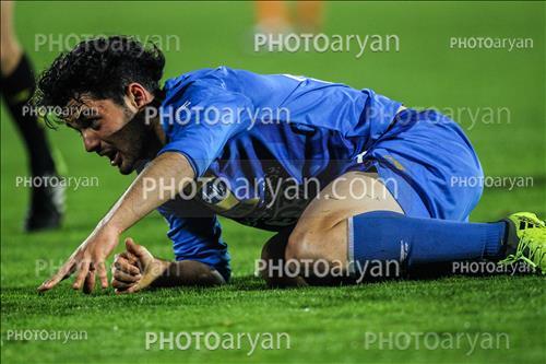 <span style='background: #33747a;font-weight: 300;font-size: 10px;box-shadow: 2px 3px 5px black;border-radius: 2px;margin: 2px;color: #fff;padding: 2px 5px;font - size: 10px;line - height: 22px; '>امید نورافکن</span> 