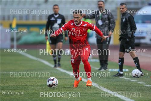 <span style='background: #33747a;box-shadow: 2px 3px 5px black;font-weight: 300;font-size: 10px;border-radius: 2px;margin: 2px;color: #fff;padding: 2px 5px;font - size: 10px;line - height: 22px; '>اوستون اورونوف</span> 