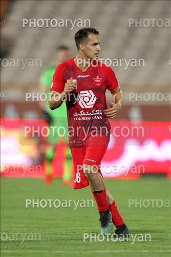 <span style='background: #33747a;box-shadow: 2px 3px 5px black;font-weight: 300;font-size: 10px;border-radius: 2px;margin: 2px;color: #fff;padding: 2px 5px;font - size: 10px;line - height: 22px; '>سعید حسین پور</span> 