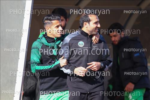 <span style='background: #33747a;box-shadow: 2px 3px 5px black;font-weight: 300;font-size: 10px;border-radius: 2px;margin: 2px;color: #fff;padding: 2px 5px;font - size: 10px;line - height: 22px; '>مصطفی چراغیان</span> 