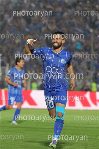 لیگ برترهفته 9،فصل 1404-1405 (دوره بیست و پنجم) ورزشگاه شهدای شهر قدس -جمعه 9 ابان ماه 1404 ، ساعت 16:30 -استقلال 3-الومینیوم اراک 1 -یاسر اسانی  در دقیقه 17 ،منیرالحدادی در دقیقه 45+2 و علیرضا کوشکی در دقیقه 65 برای استقلال و  رحمان جعفری در دقیقه  52 (پنالتی)  برای الومینیوم گلزنی کزدند.