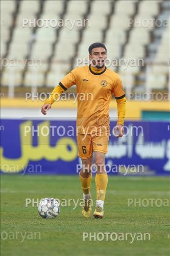 <span style='background: #33747a;box-shadow: 2px 3px 5px black;font-weight: 300;font-size: 10px;border-radius: 2px;margin: 2px;color: #fff;padding: 2px 5px;font - size: 10px;line - height: 22px; '>مهیار جباری</span> 