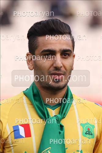 <span style='background: #33747a;box-shadow: 2px 3px 5px black;font-weight: 300;font-size: 10px;border-radius: 2px;margin: 2px;color: #fff;padding: 2px 5px;font - size: 10px;line - height: 22px; '>حسین بغلاتی</span> 