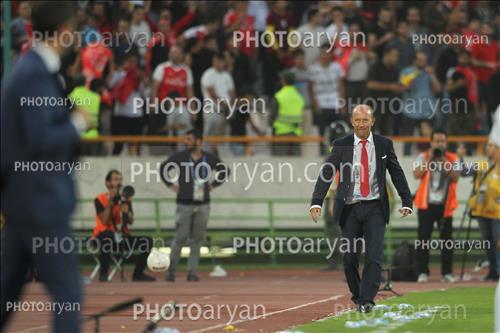 <span style='background: #33747a;box-shadow: 2px 3px 5px black;font-weight: 300;font-size: 10px;border-radius: 2px;margin: 2px;color: #fff;padding: 2px 5px;font - size: 10px;line - height: 22px; '>گابریل کالدرون  Gabriel Calderón</span> 