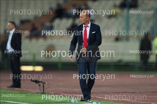 <span style='background: #33747a;box-shadow: 2px 3px 5px black;font-weight: 300;font-size: 10px;border-radius: 2px;margin: 2px;color: #fff;padding: 2px 5px;font - size: 10px;line - height: 22px; '>گابریل کالدرون  Gabriel Calderón</span> 