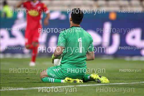 <span style='background: #33747a;box-shadow: 2px 3px 5px black;font-weight: 300;font-size: 10px;border-radius: 2px;margin: 2px;color: #fff;padding: 2px 5px;font - size: 10px;line - height: 22px; '>حسین پورحمیدی</span> 