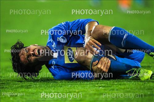 <span style='background: #33747a;font-weight: 300;font-size: 10px;box-shadow: 2px 3px 5px black;border-radius: 2px;margin: 2px;color: #fff;padding: 2px 5px;font - size: 10px;line - height: 22px; '>امید نورافکن</span> 