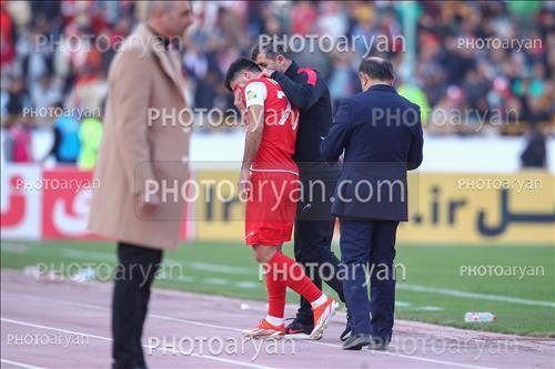 <span style='background: #33747a;box-shadow: 2px 3px 5px black;font-weight: 300;font-size: 10px;border-radius: 2px;margin: 2px;color: #fff;padding: 2px 5px;font - size: 10px;line - height: 22px; '>محمد خدا بنده لو</span> 