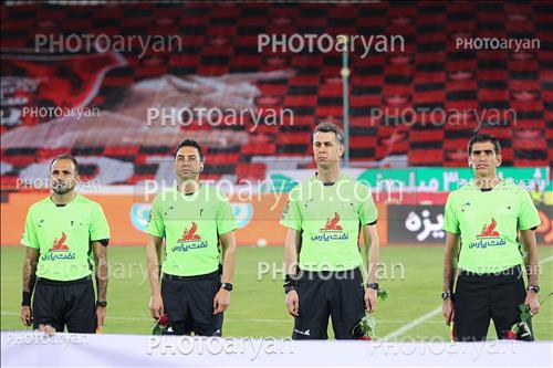 <span style='background: #33747a;font-weight: 300;font-size: 10px;box-shadow: 2px 3px 5px black;border-radius: 2px;margin: 2px;color: #fff;padding: 2px 5px;font - size: 10px;line - height: 22px; '>محمدحسین زاهدی فر</span> 