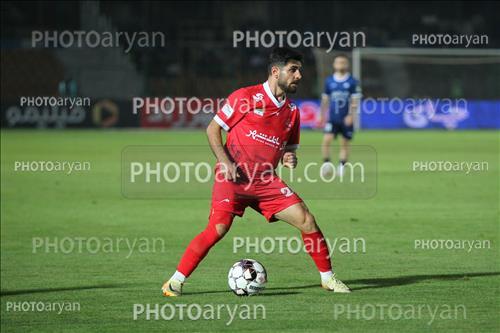 <span style='background: #33747a;box-shadow: 2px 3px 5px black;font-weight: 300;font-size: 10px;border-radius: 2px;margin: 2px;color: #fff;padding: 2px 5px;font - size: 10px;line - height: 22px; '>محمد عمری</span> 