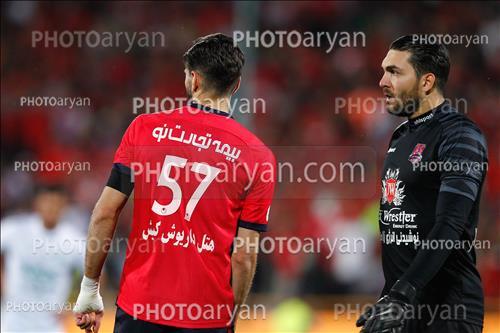 <span style='background: #33747a;box-shadow: 2px 3px 5px black;font-weight: 300;font-size: 10px;border-radius: 2px;margin: 2px;color: #fff;padding: 2px 5px;font - size: 10px;line - height: 22px; '>شاهین طاهرخانی</span> <span style='background: #33747a;box-shadow: 2px 3px 5px black;font-weight: 300;font-size: 10px;border-radius: 2px;margin: 2px;color: #fff;padding: 2px 5px;font - size: 10px;line - height: 22px; '>علیرضا حقیقی</span> 