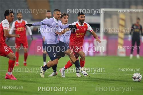 پرسپولیس 2-تراکتور 0  (1402/12/02)