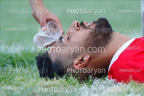 <span style='background: #33747a;box-shadow: 2px 3px 5px black;font-weight: 300;font-size: 10px;border-radius: 2px;margin: 2px;color: #fff;padding: 2px 5px;font - size: 10px;line - height: 22px; '>مصطفی باجلان</span> 