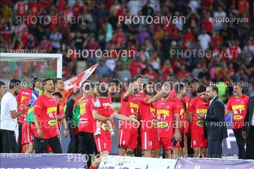 <span style='background: #33747a;box-shadow: 2px 3px 5px black;font-weight: 300;font-size: 10px;border-radius: 2px;margin: 2px;color: #fff;padding: 2px 5px;font - size: 10px;line - height: 22px; '>جشن قهرمانی پرسپولیس</span> <span style='background: #33747a;box-shadow: 2px 3px 5px black;font-weight: 300;font-size: 10px;border-radius: 2px;margin: 2px;color: #fff;padding: 2px 5px;font - size: 10px;line - height: 22px; '>مهدی جمشیدی</span> 