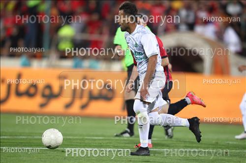 <span style='background: #33747a;box-shadow: 2px 3px 5px black;font-weight: 300;font-size: 10px;border-radius: 2px;margin: 2px;color: #fff;padding: 2px 5px;font - size: 10px;line - height: 22px; '>مصطفی احمدی</span> 