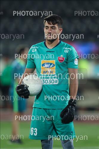 <span style='background: #33747a;box-shadow: 2px 3px 5px black;font-weight: 300;font-size: 10px;border-radius: 2px;margin: 2px;color: #fff;padding: 2px 5px;font - size: 10px;line - height: 22px; '>امیر حسین بیات</span> 