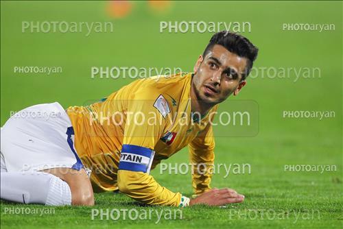 <span style='background: #33747a;box-shadow: 2px 3px 5px black;font-weight: 300;font-size: 10px;border-radius: 2px;margin: 2px;color: #fff;padding: 2px 5px;font - size: 10px;line - height: 22px; '>حسین بغلاتی</span> 