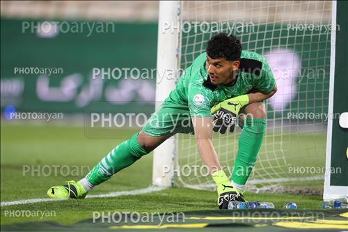 <span style='background: #33747a;box-shadow: 2px 3px 5px black;font-weight: 300;font-size: 10px;border-radius: 2px;margin: 2px;color: #fff;padding: 2px 5px;font - size: 10px;line - height: 22px; '>حسین پورحمیدی</span> 