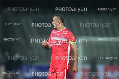 <span style='background: #33747a;font-weight: 300;font-size: 10px;box-shadow: 2px 3px 5px black;border-radius: 2px;margin: 2px;color: #fff;padding: 2px 5px;font - size: 10px;line - height: 22px; '>سید جلال حسینی</span> 