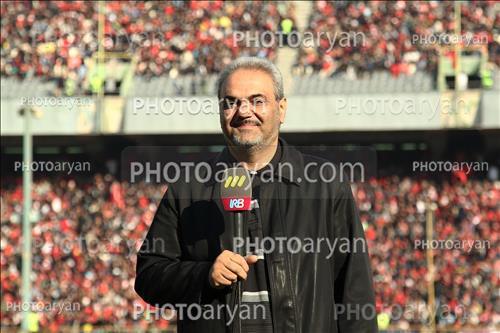 <span style='background: #33747a;box-shadow: 2px 3px 5px black;font-weight: 300;font-size: 10px;border-radius: 2px;margin: 2px;color: #fff;padding: 2px 5px;font - size: 10px;line - height: 22px; '>جواد خیابانی</span> 