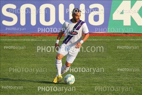 <span style='background: #33747a;box-shadow: 2px 3px 5px black;font-weight: 300;font-size: 10px;border-radius: 2px;margin: 2px;color: #fff;padding: 2px 5px;font - size: 10px;line - height: 22px; '>داوود شاهواروقی</span> 