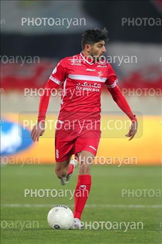 <span style='background: #33747a;font-weight: 300;font-size: 10px;box-shadow: 2px 3px 5px black;border-radius: 2px;margin: 2px;color: #fff;padding: 2px 5px;font - size: 10px;line - height: 22px; '>مهدی ترابی</span> 